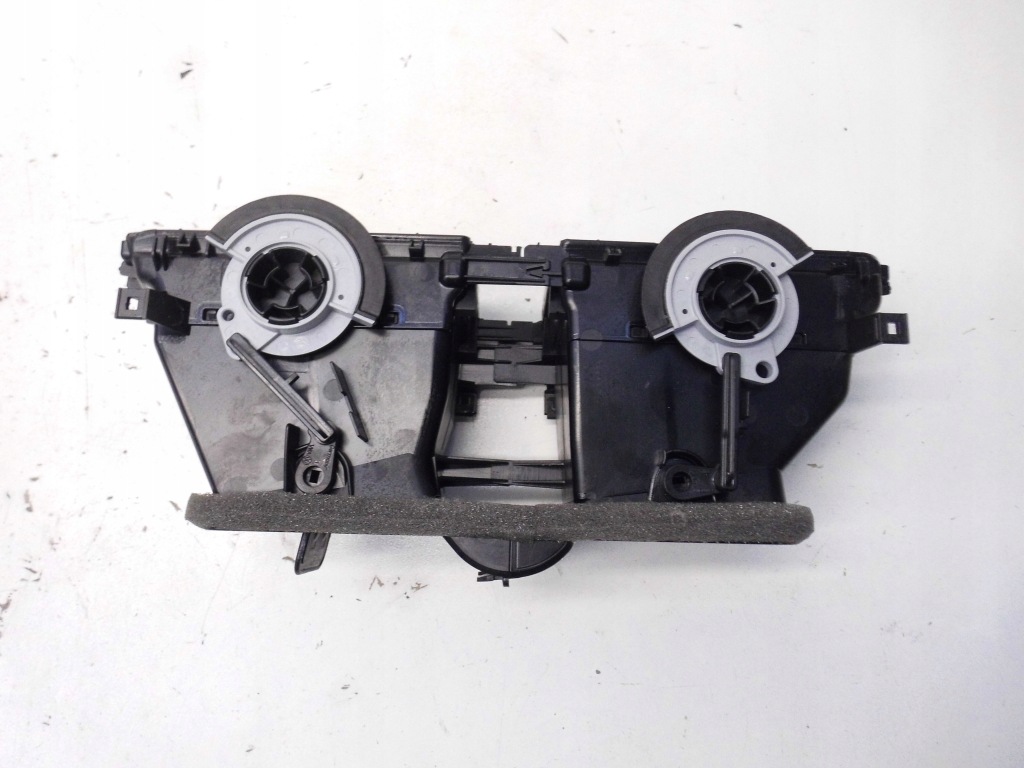 фото №5, Решітка обдув консолі 5g1815735a vw golf vii 5g