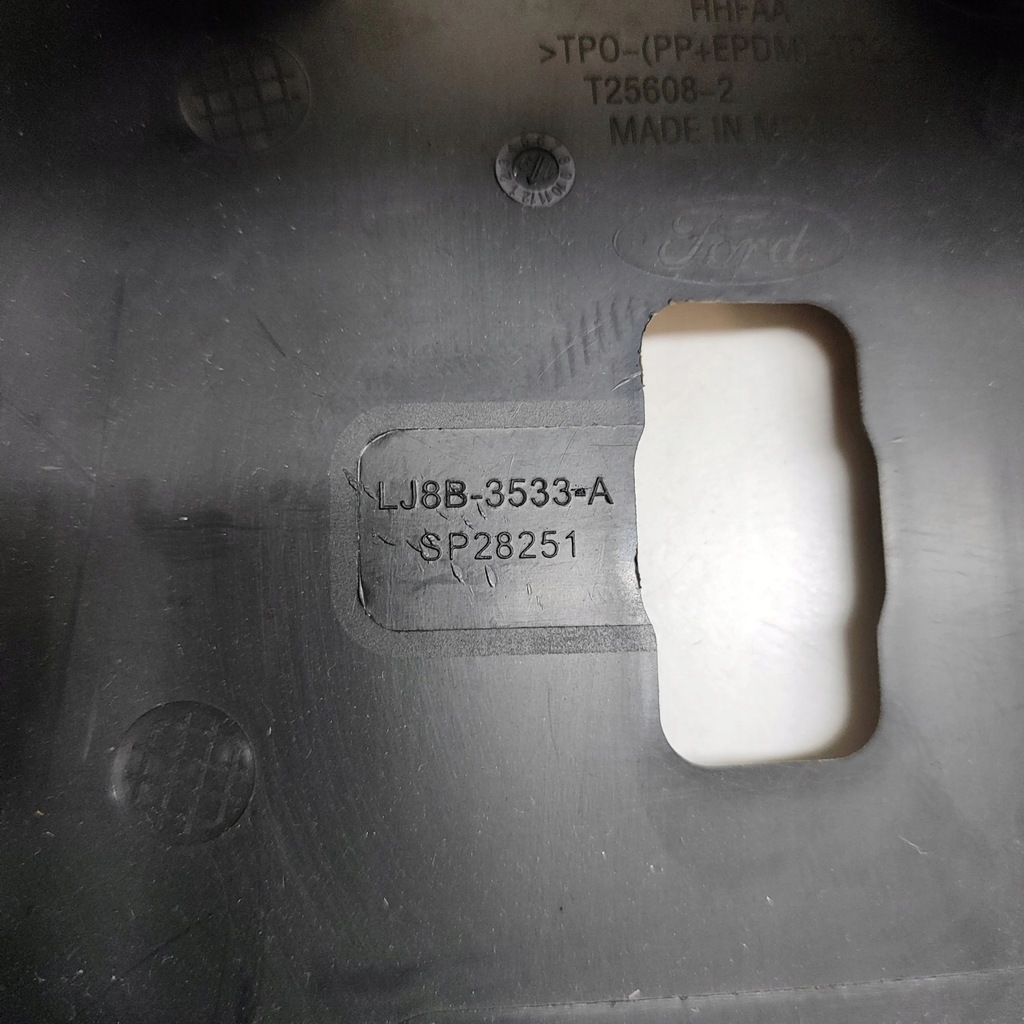 фото №7, Ford mustang mach-e 2022 элементы обшивка колонки рулевого