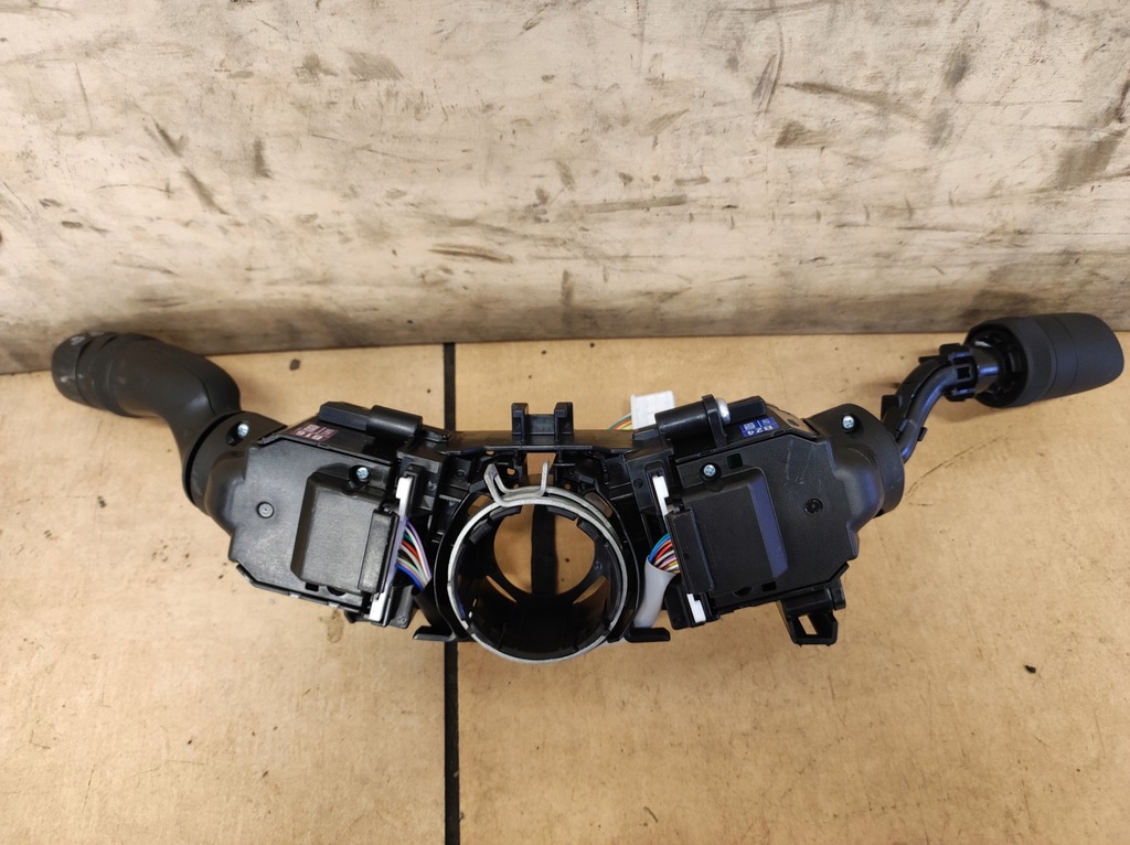 фото №6, Переключатель переключатели aygo x 22-r