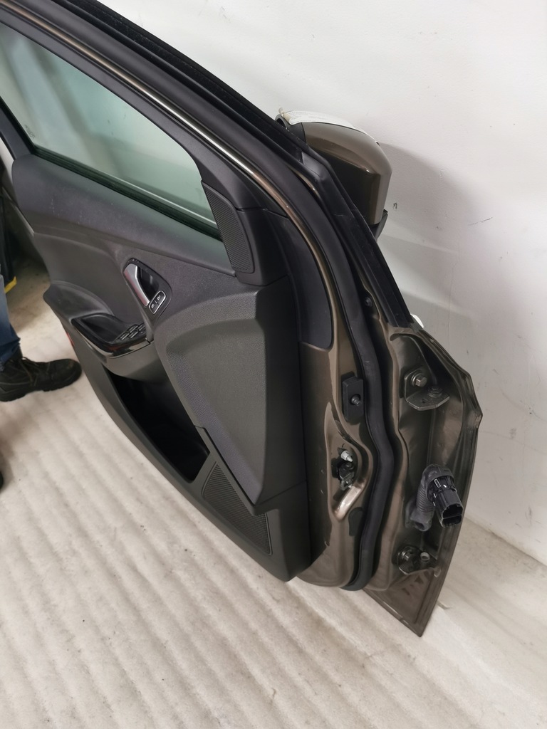 фото №12, Двері праве передні, задні праве ford focus mk3