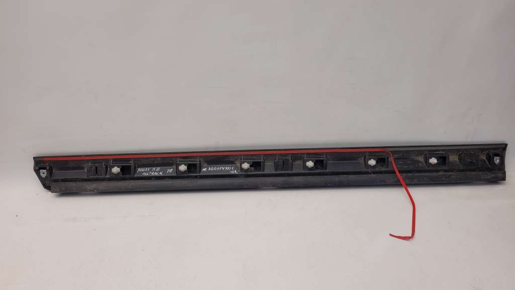 фото №2, Vw passat b8 alltrack молдинг двері права перед