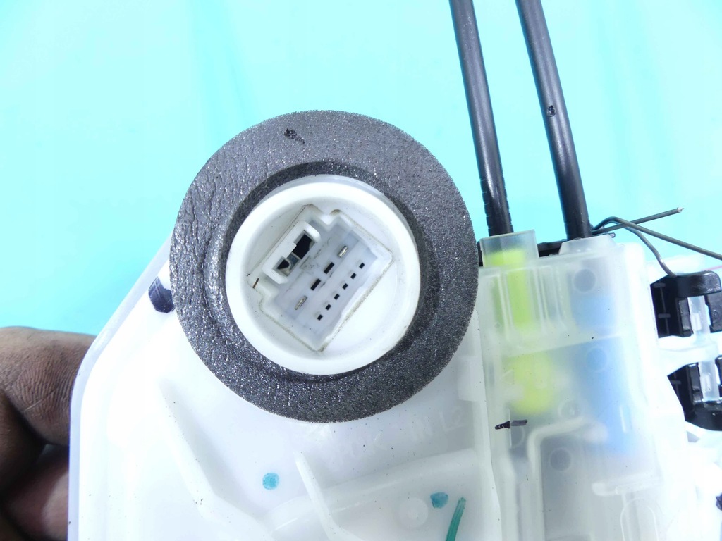 фото №4, Замок задняя левый 2 pin citroen c1 ii 14-22