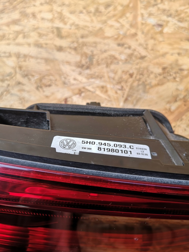 фото №12, Vw golf viii 8 лампа левый задняя крышка багажника+ крыло 5h0945095c 5h0945093c hb