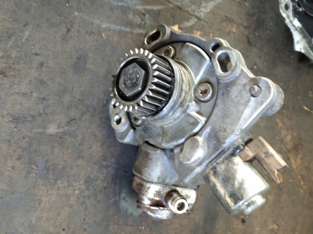 фото №1, Насос упорскування peugeot 308 ii t9 expert boxer 508 2.0 bluehdi 9674984480