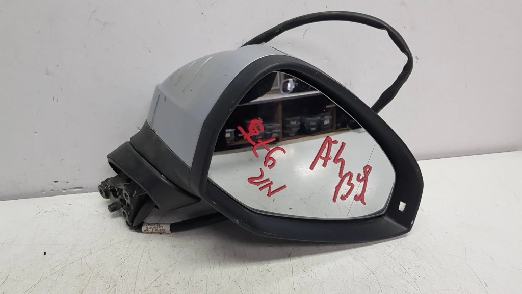 фото №1, Зеркало правое audi a4 b9 15- 6pin