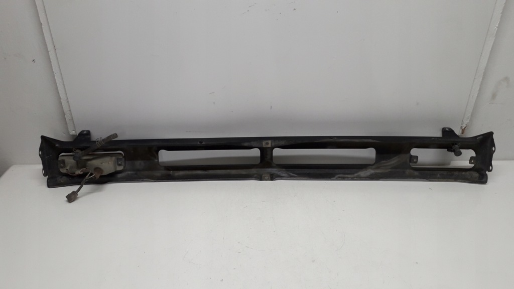 фото №8, Daihatsu rocky pas передний молдинг решётка радиатора решётка радиатора