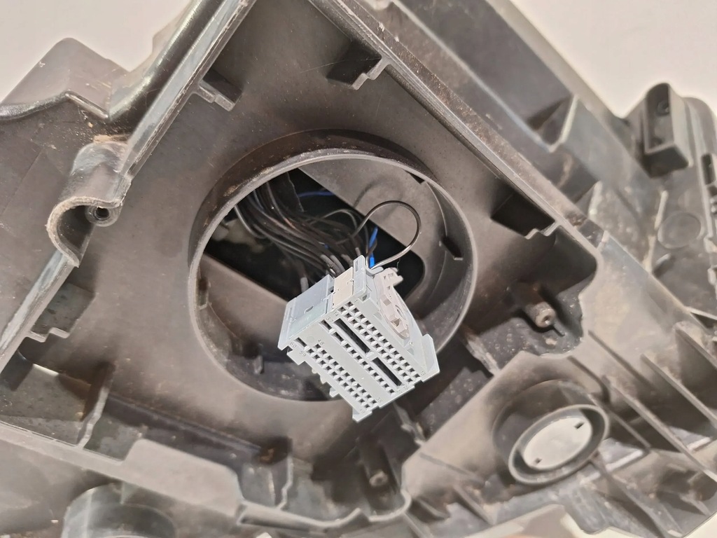 фото №10, Лампа перед левая nowa valeo intellilux 9834016880 opel mokka b 20-