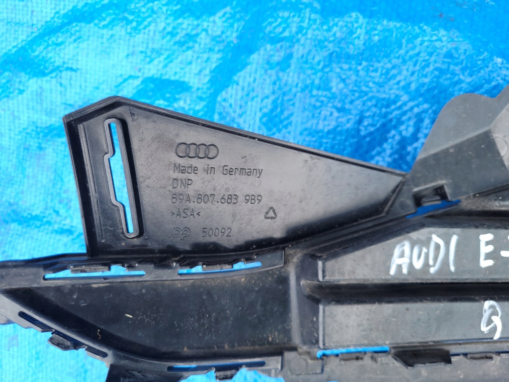 фото №9, Audi q4 e-tron | решётка решётка радиатора средняя бампера перед передняя 89a807683