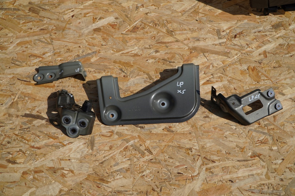 фото №13, Крыло левый перед молдинг лист bmw x5 g05 plug-in-hybrid 24r c3d идеальное состояние