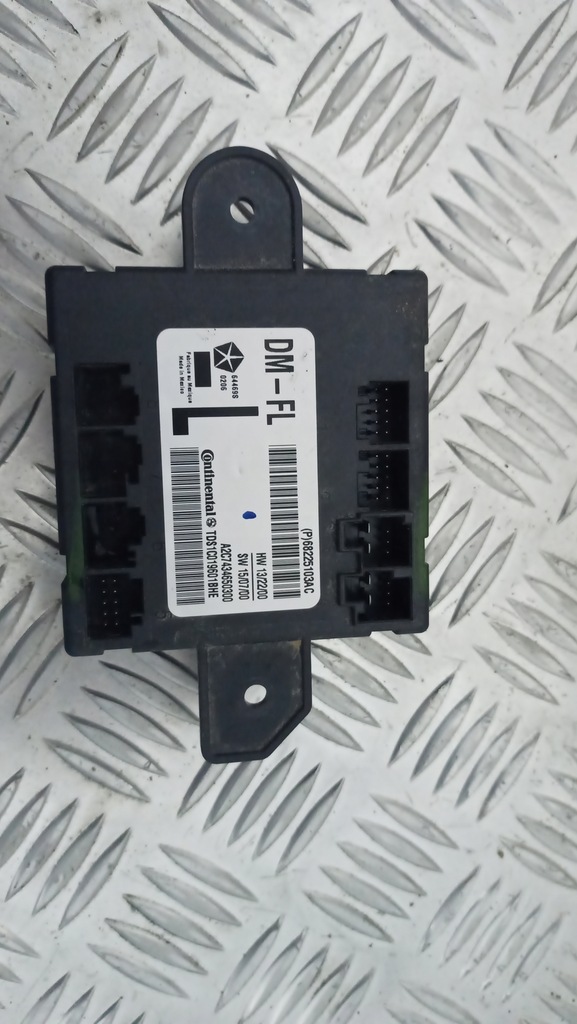 фото №1, Dodge ram 1500 2015r модуль блок керування двері лівий перед 68225103ab 68225102ab