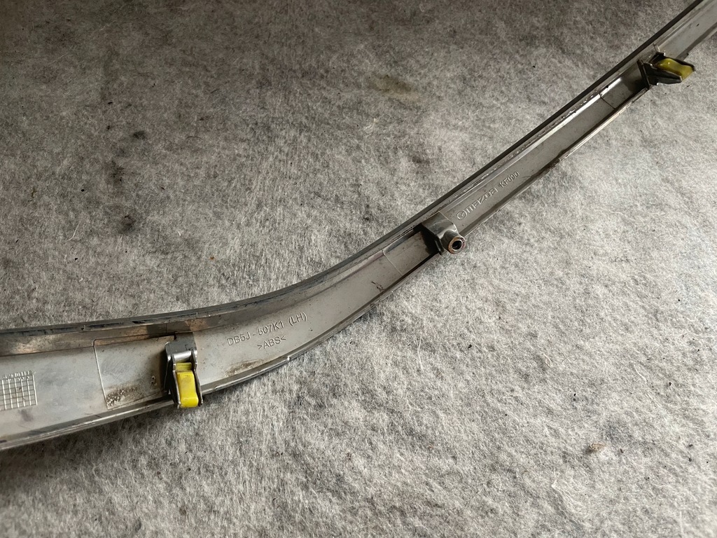 фото №4, Mazda ii 2 dj 14- левый хром решётка радиатора