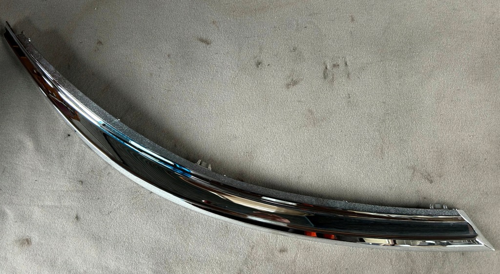 фото №1, Toyota corolla e16 13-16 молдинг хром фара правый