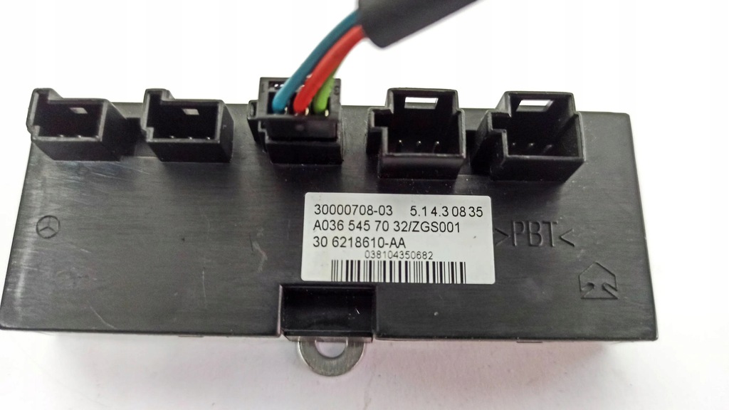 фото №11, Mercedes-benz c w204 2008 панели управление, переключатели