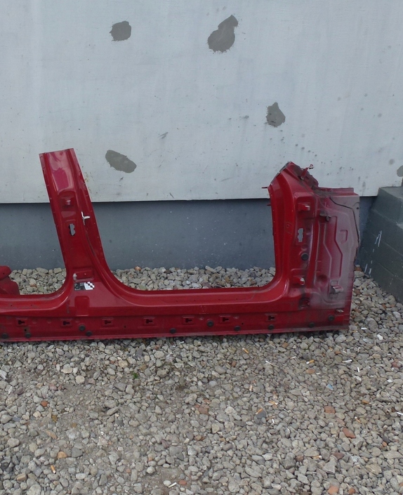 фото №1, Блок двигателя передний средний правый четверть порог bmw 1 f20