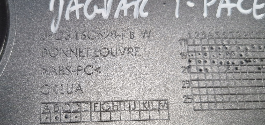 фото №10, Jaguar i-pace впуск воздуха na капот защита накладка j9d316c628