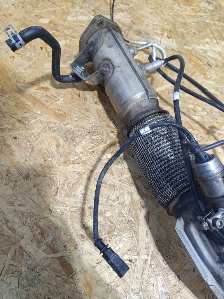 фото №7, Гаситель труба форсунка adblue выход audi q8 4m0907807bf 8w0131703at