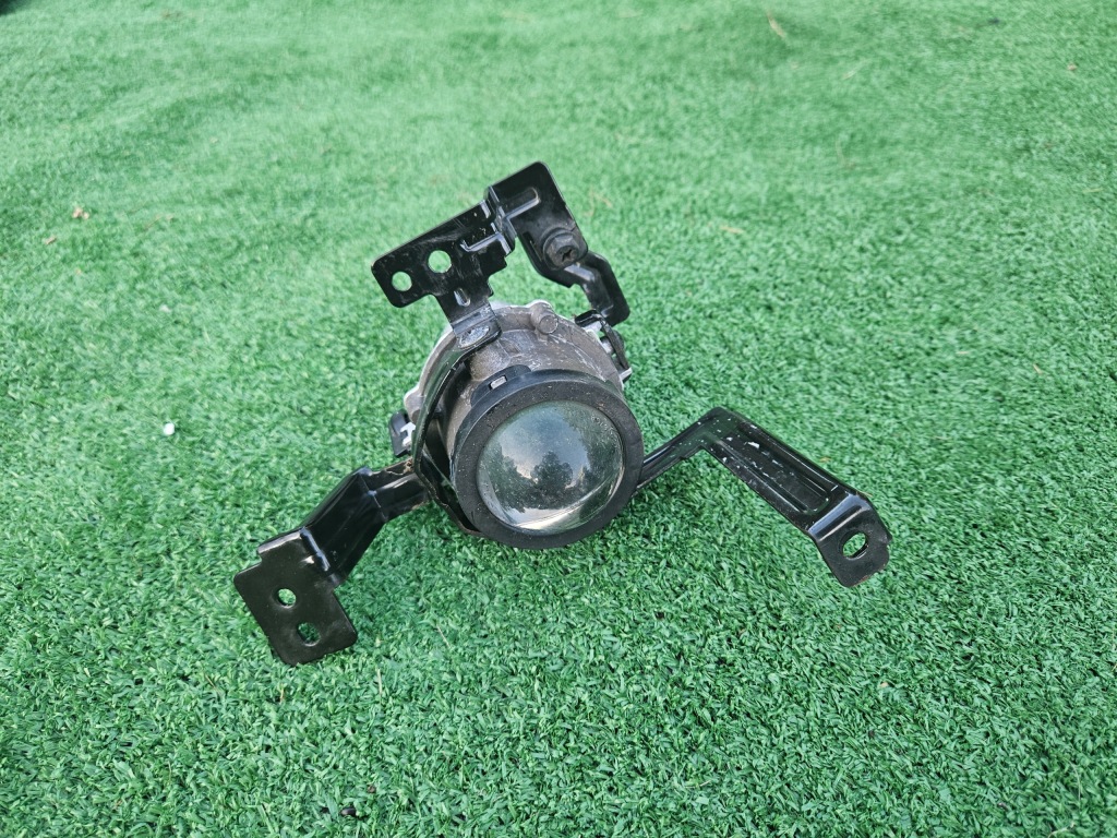 фото №1, Противотуманная фара левый перед kia sportage iv 92201-f1