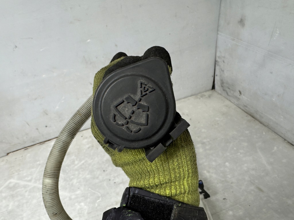 Купить Bmw x1 бачок жидкость do омывателя 7068998