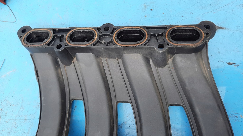 фото №5, Коллектор всасывающий 7700111794 renault laguna i 1.8b