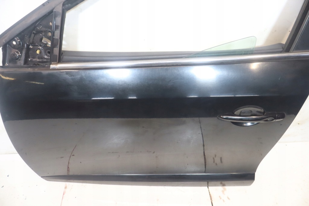 Дверь левый перед renault fluence lift tegne в Украине