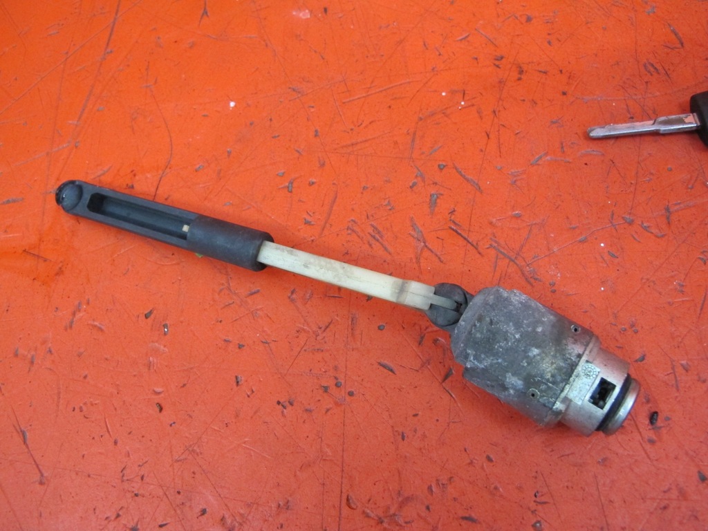 фото №7, Ford focus ii mk2 замок запалювання ключ вкладка замка капот комплект