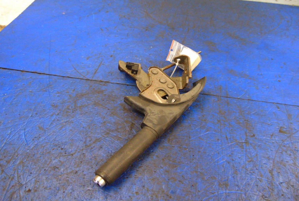 фото №1, Toyota yaris ii 1.8 тормоз ручной