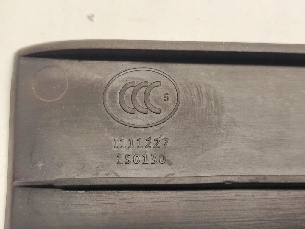 Tesla model x мат do бардачка i111227150130 2017 Оригинал