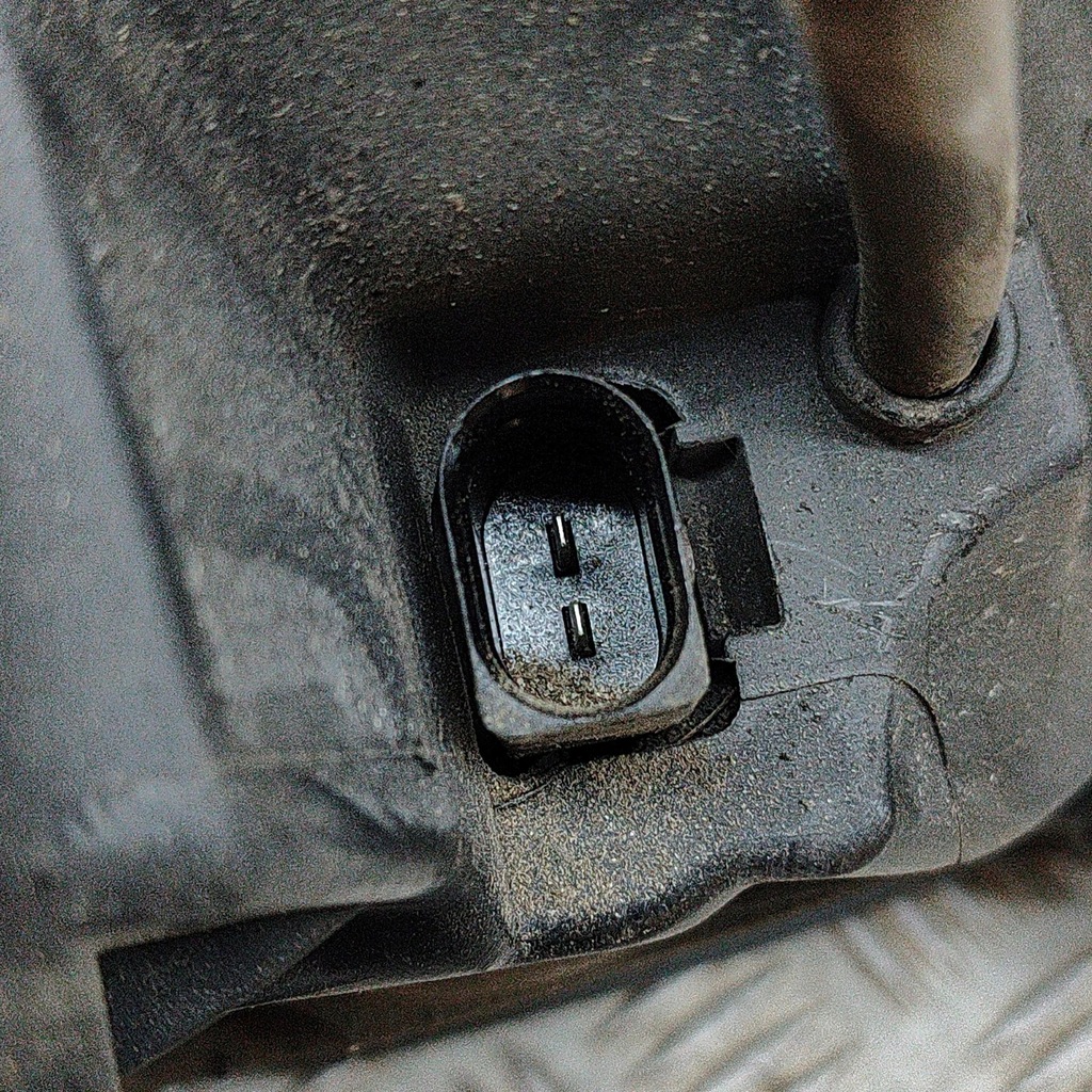 фото №5, Audi a4 s4 b9 8w 2016 корпус фільтра повітря