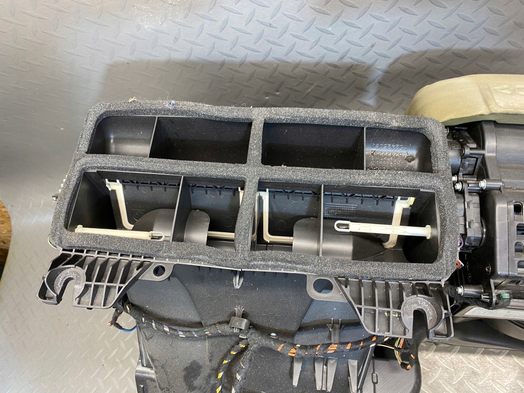 Kombajn обігрівач повітродувка insignia a 13378237 Недорого