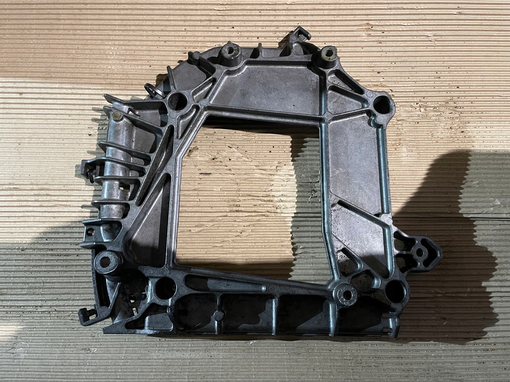 фото №1, Основа кронштейн комп'ютер scania r xpi 1791849