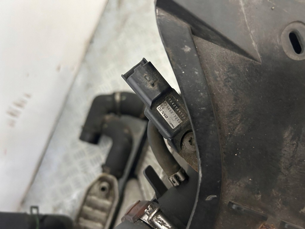 фото №8, Pas передний радиатор комплект lancia phedra c8 ulysse peugeot 807 2.2