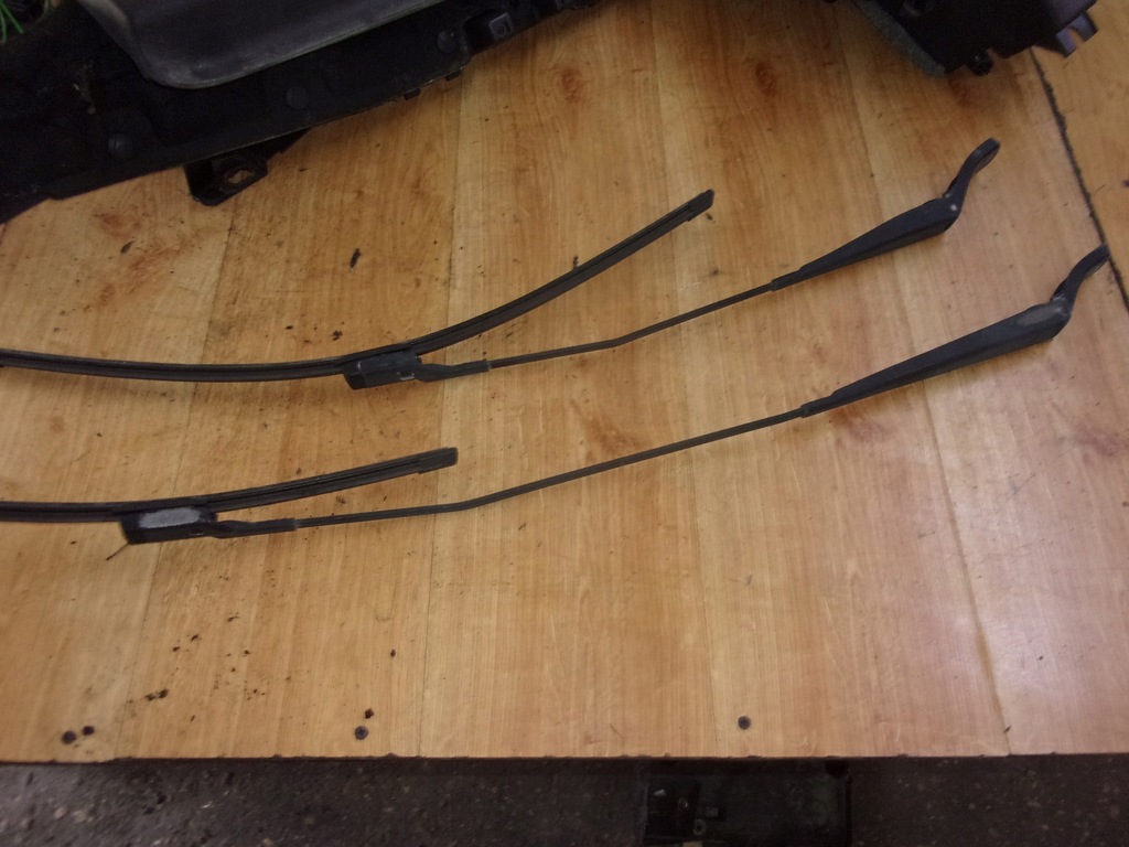 фото №1, Citroen berlingo iii рычаги дворник комплект