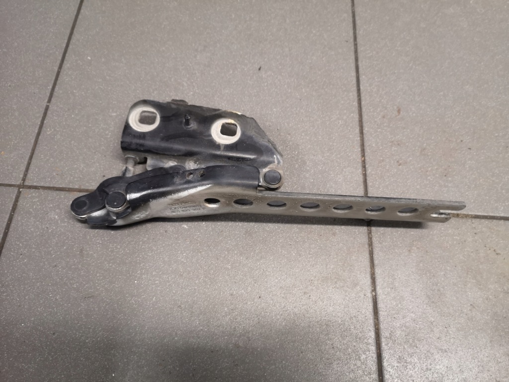 фото №1, Петля капот правий audi a8 d3 4e0823302f