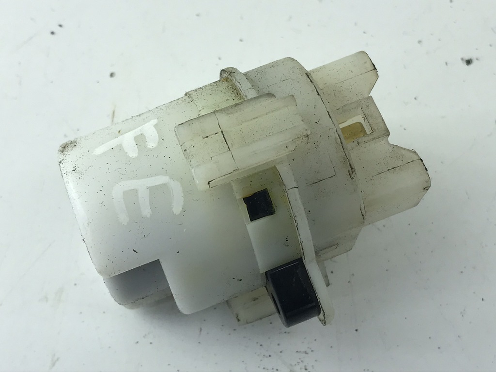 фото №1, Hyundai santa fe ii 2.2 crdi колодка замка запалювання 2006r