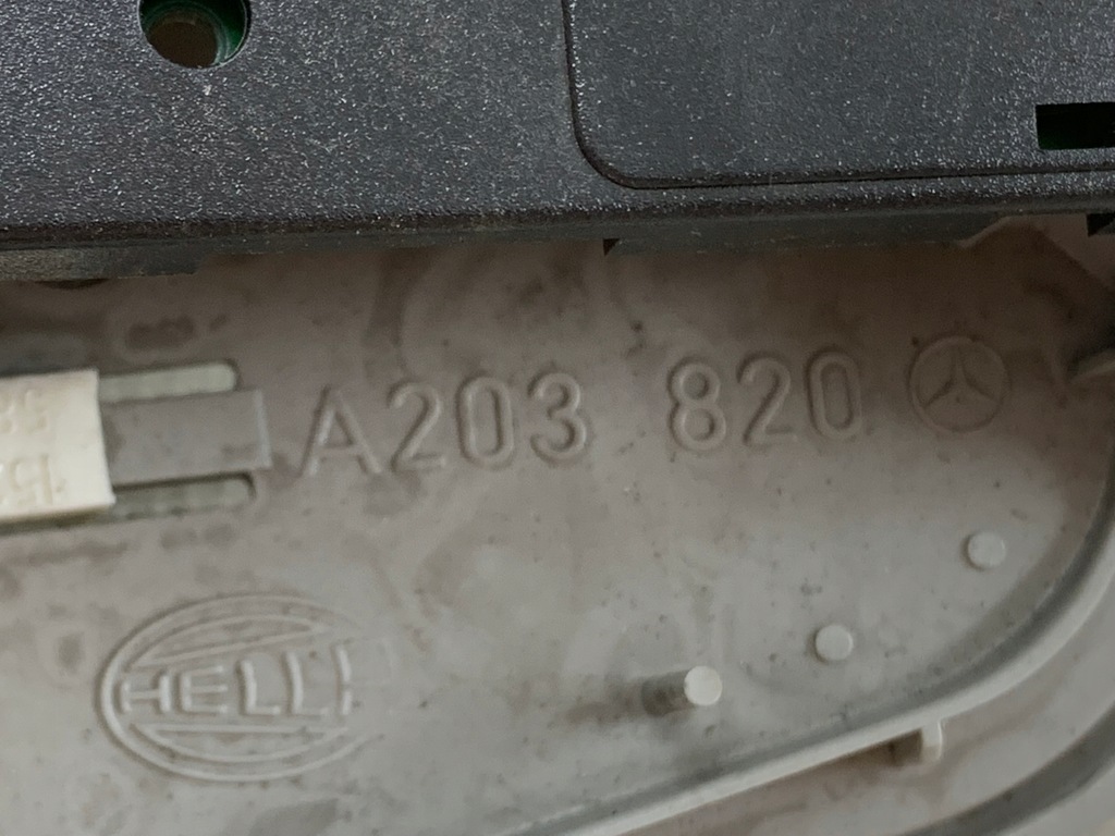 фото №7, Освітлення кабіни перед mercedes c-klasa w203 a203820