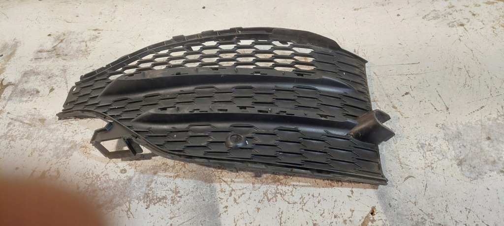 фото №3, Mercedes gle w167 левая решётка боковая бампера amg