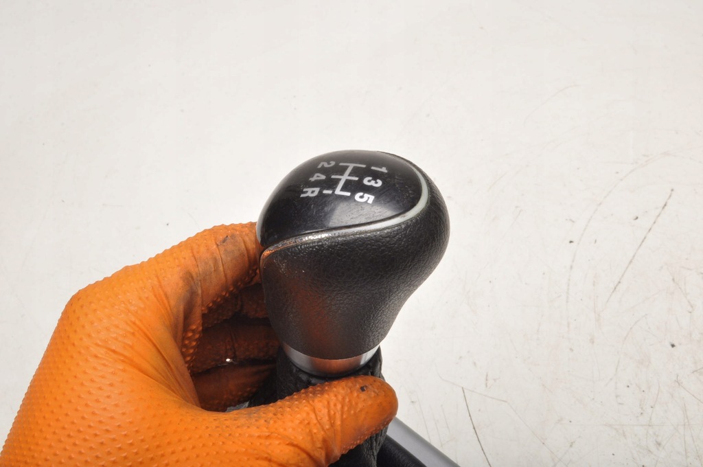 фото №7, Ford focus mk3 чехол ручка переключения передач