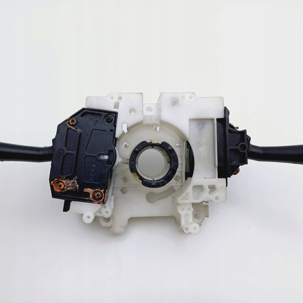 Перемикач  перемикач підрульовий  mitsubishi space star mr368915 nr1036 Оригінал