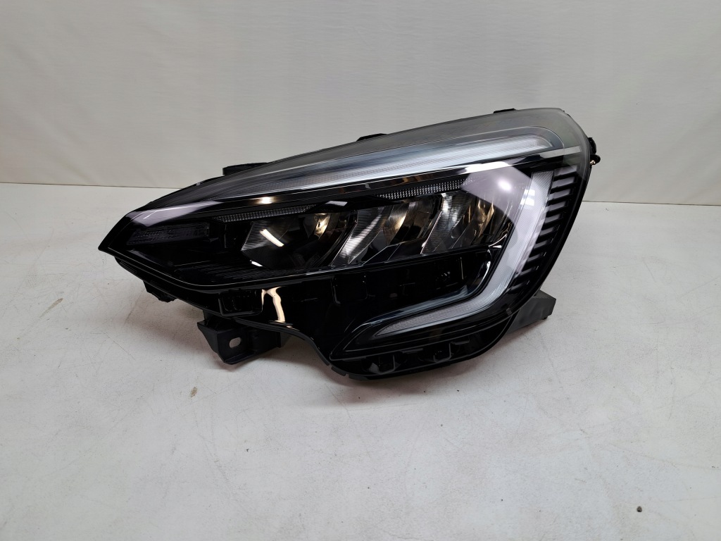 фото №1, Renault clio 5 v лампа фара full led левый europa 260607647r