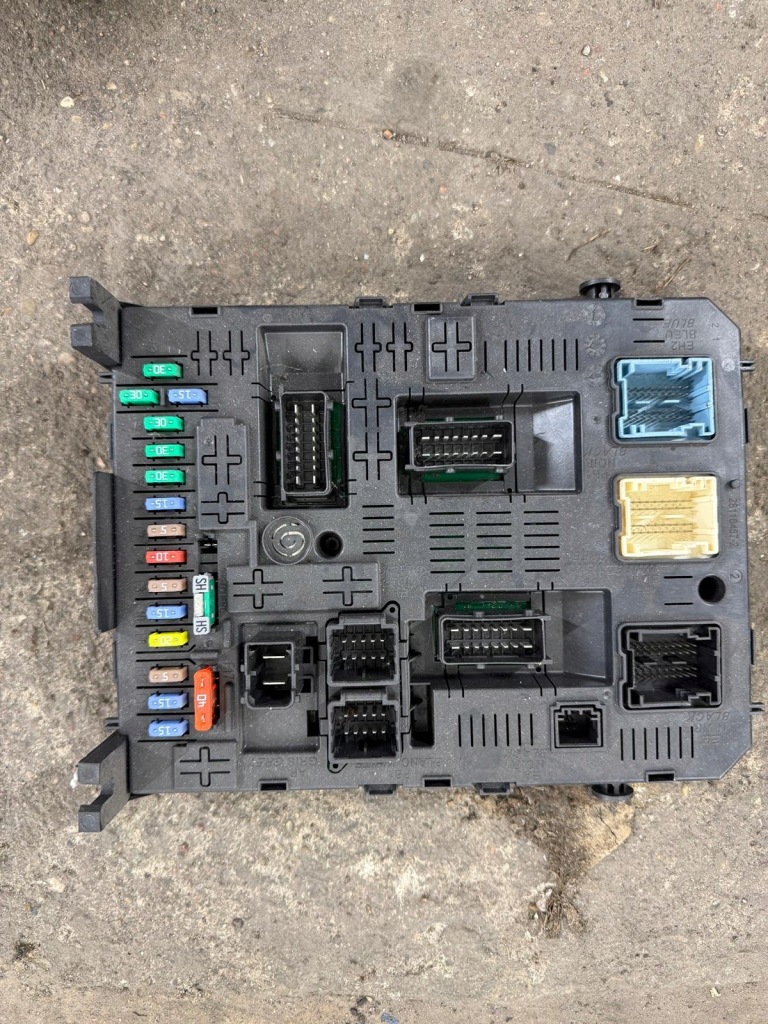 Купити Блок керування модуль bsi peugeot 28119759 оригінальний номер