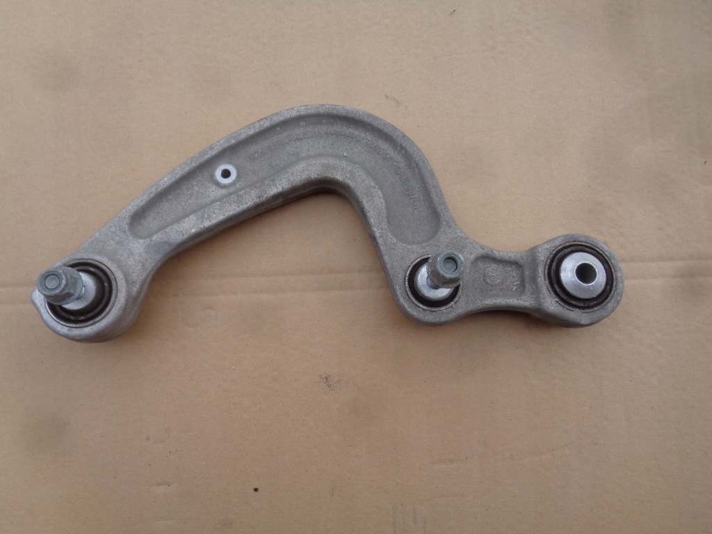 Audi a4 b9 a5 8w рычаг левый правый задний  8w0505324f Недорого