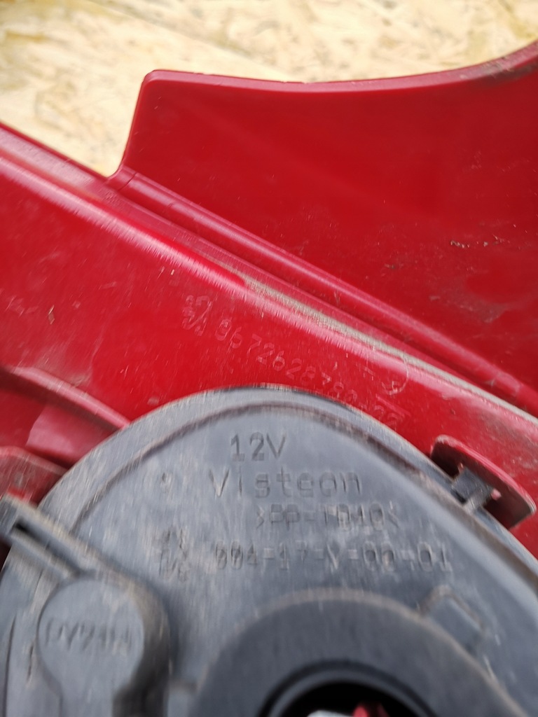 фото №7, Peugeot 208 лампа правый задняя 9672628380