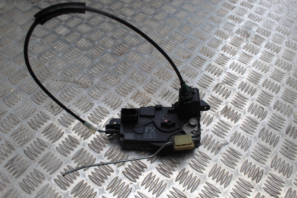 Купити Замок двері правий перед 5 pin opel astra h 13128112