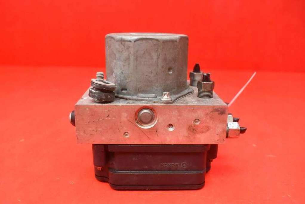 Насос abs 1037797-00-d tesla model s рестайлинг  performance 762 km 16-21 в Украине