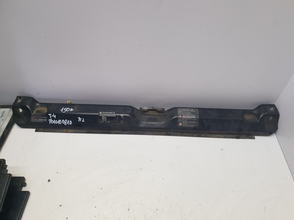 Купити Верхній частина поперечина передній vw t4 701010081d