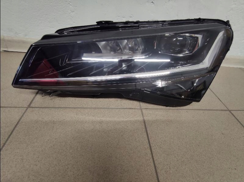 фото №1, Лампа передняя перед skoda superb iii lift full le