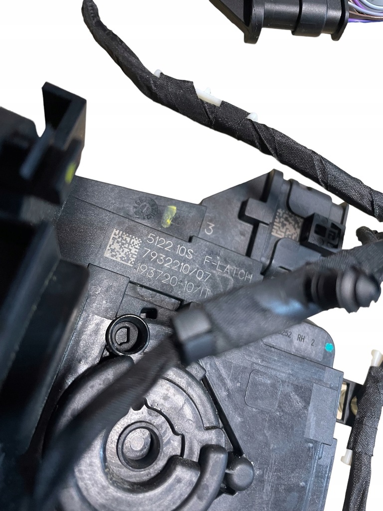 фото №12, Замки двері + доводчики soft close + електропроводка kpl bmw 7 i7 g70