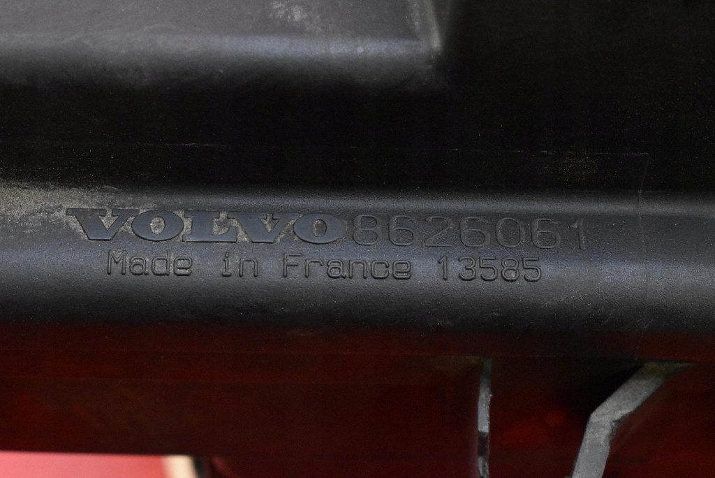 фото №14, Корпус фильтра воздуха 8626061 volvo s60 1 i 2.4 d5 163 km 00-04