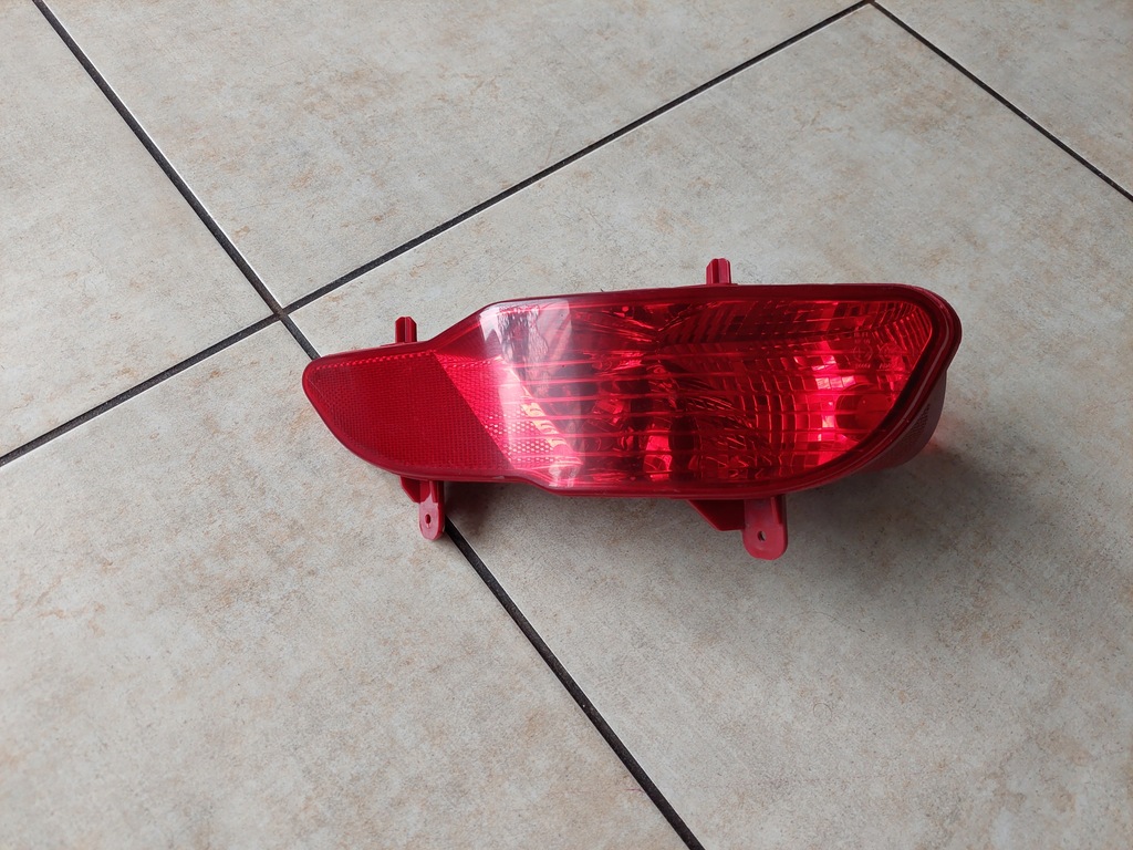 фото №1, Лампа протитуманна права - peugeot 5008 ii 2017