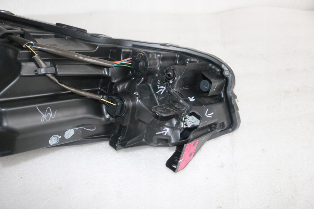 Nissan micra k14 фара правый  перед передняя full led Доставка